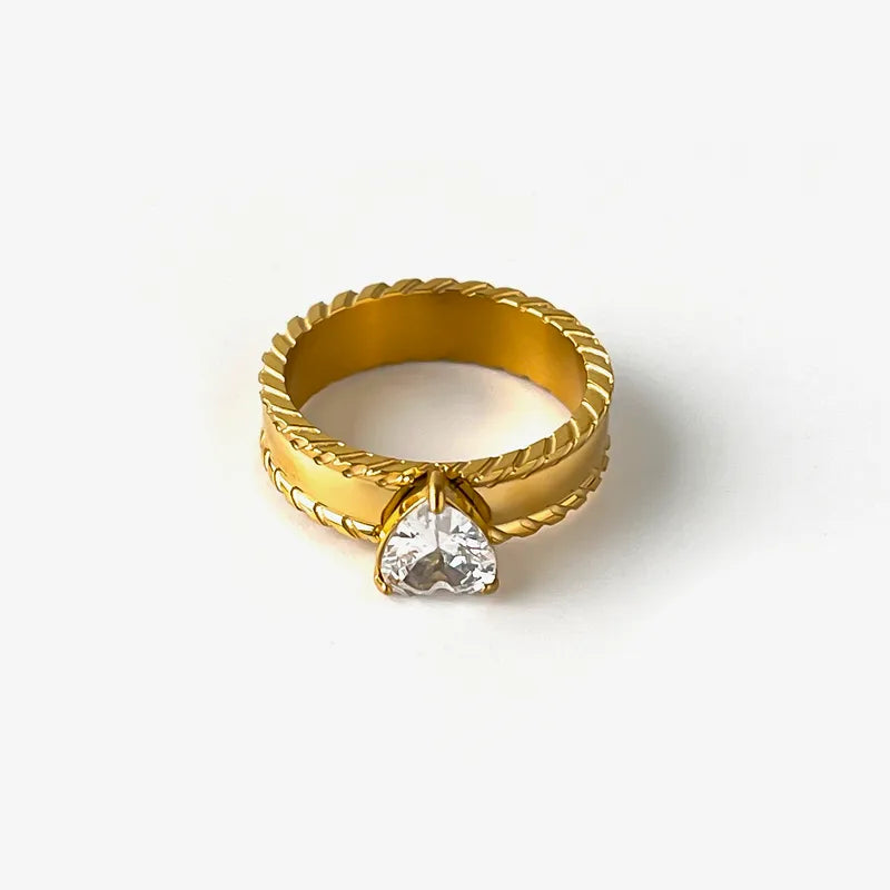 Gold Heart Shape Stainless Steel Nordic Style Sweet Simple Style Waterproof Non Tarnish Surgical Steel Rings
